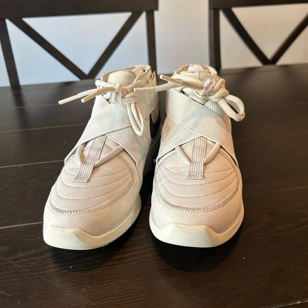 Fear of God Cream and Black Sneakers - Picture 4 of 6